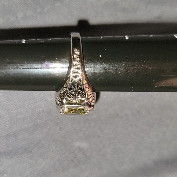 Yellow Stone Ring - Picture 4 of 7